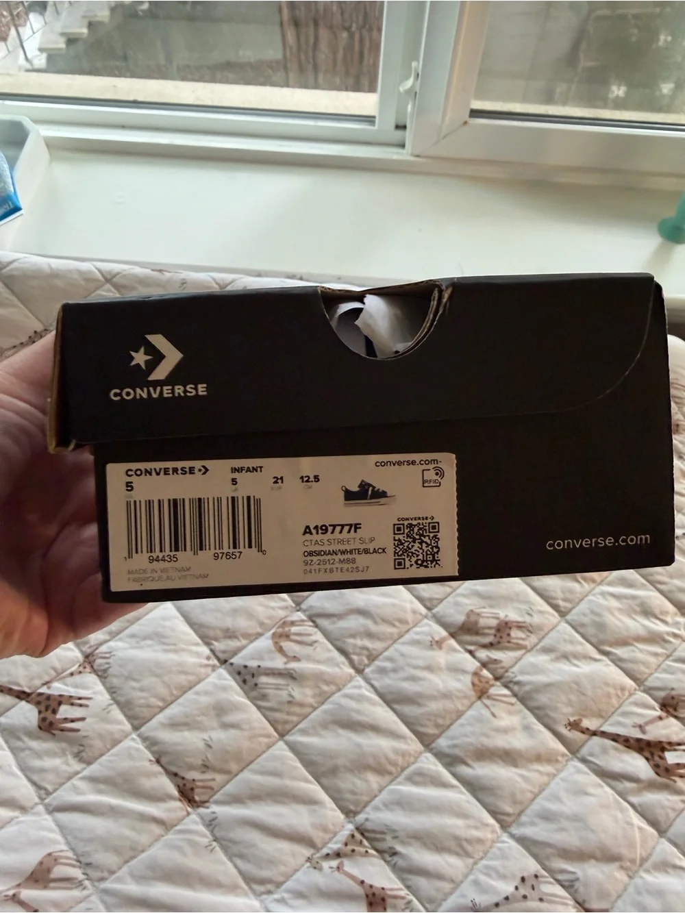 Converse black canvas